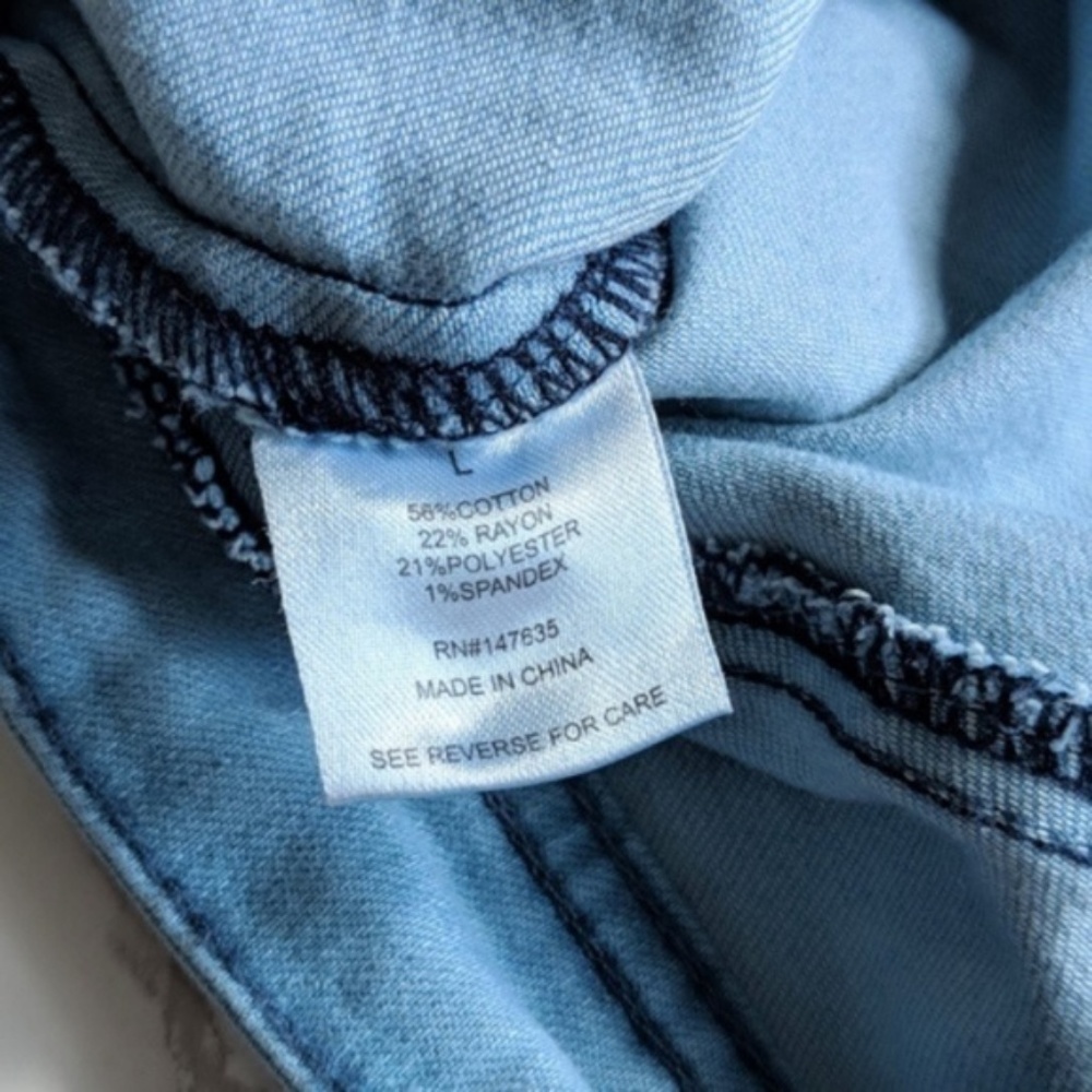 ROMEO & JULIET Embroidered Denim Skirt - Picture 8 of 8